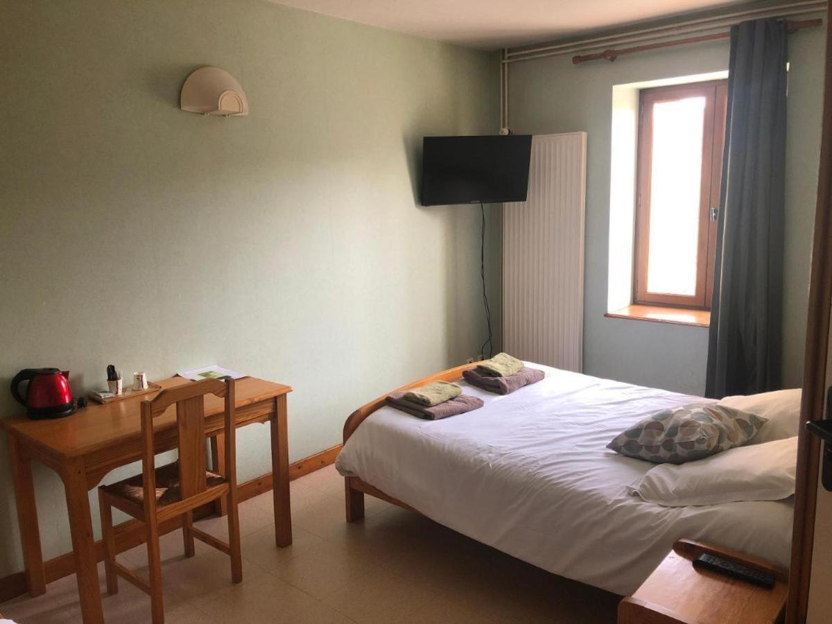 Rod & Seve Hotel Propieres Стая снимка