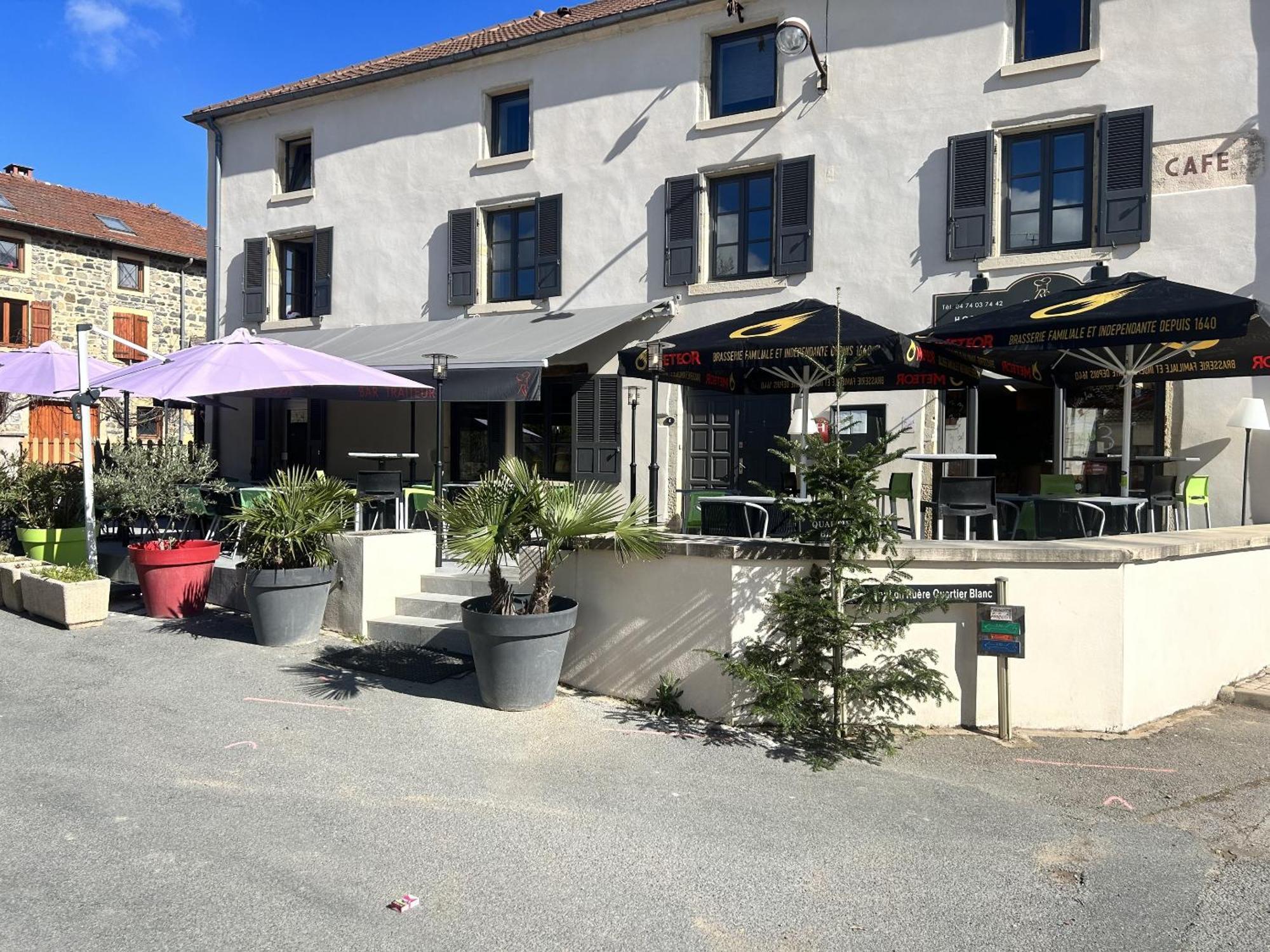 Rod & Seve Hotel Propieres Екстериор снимка